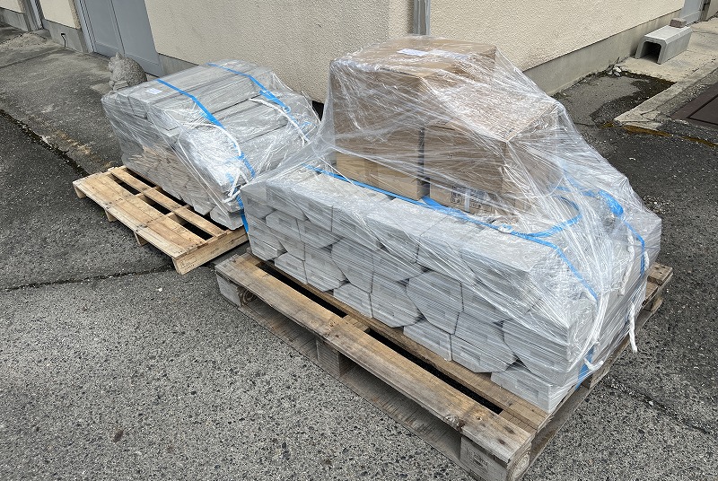 青森県弘前市への出荷の様子