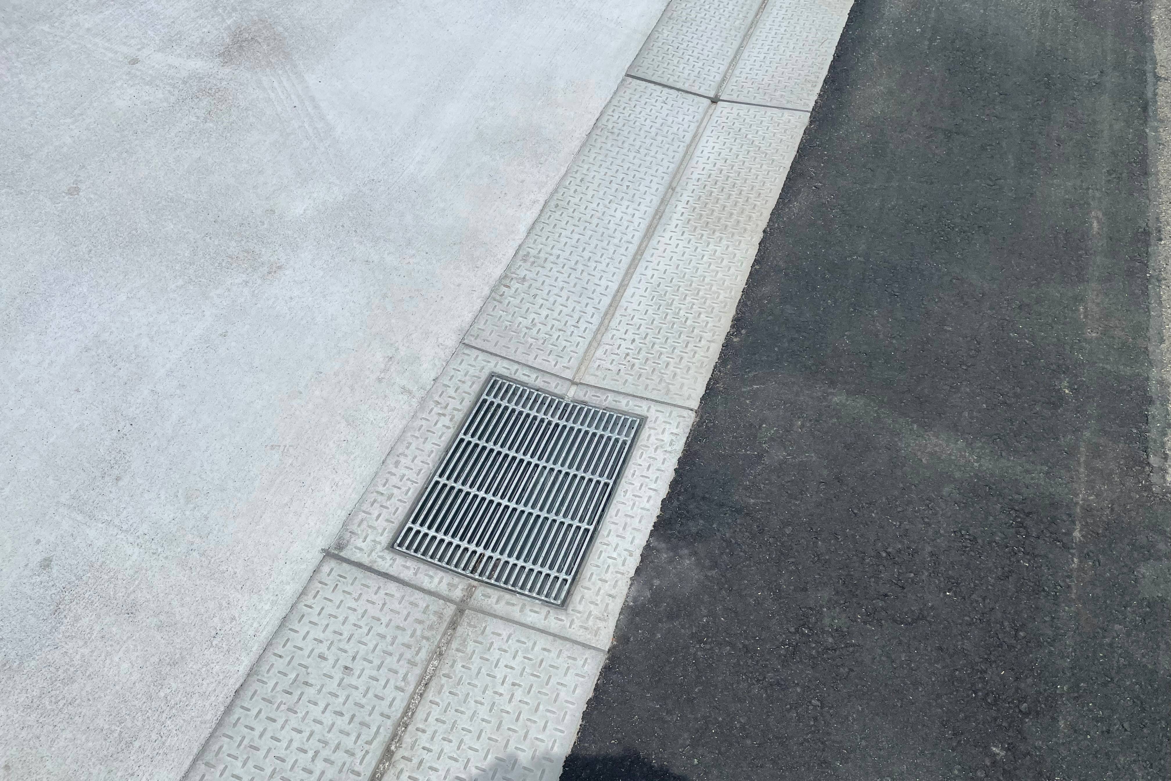 V形街渠とV形桝 全国配送いたします