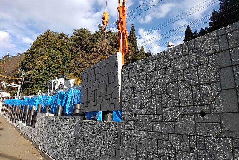 施工中